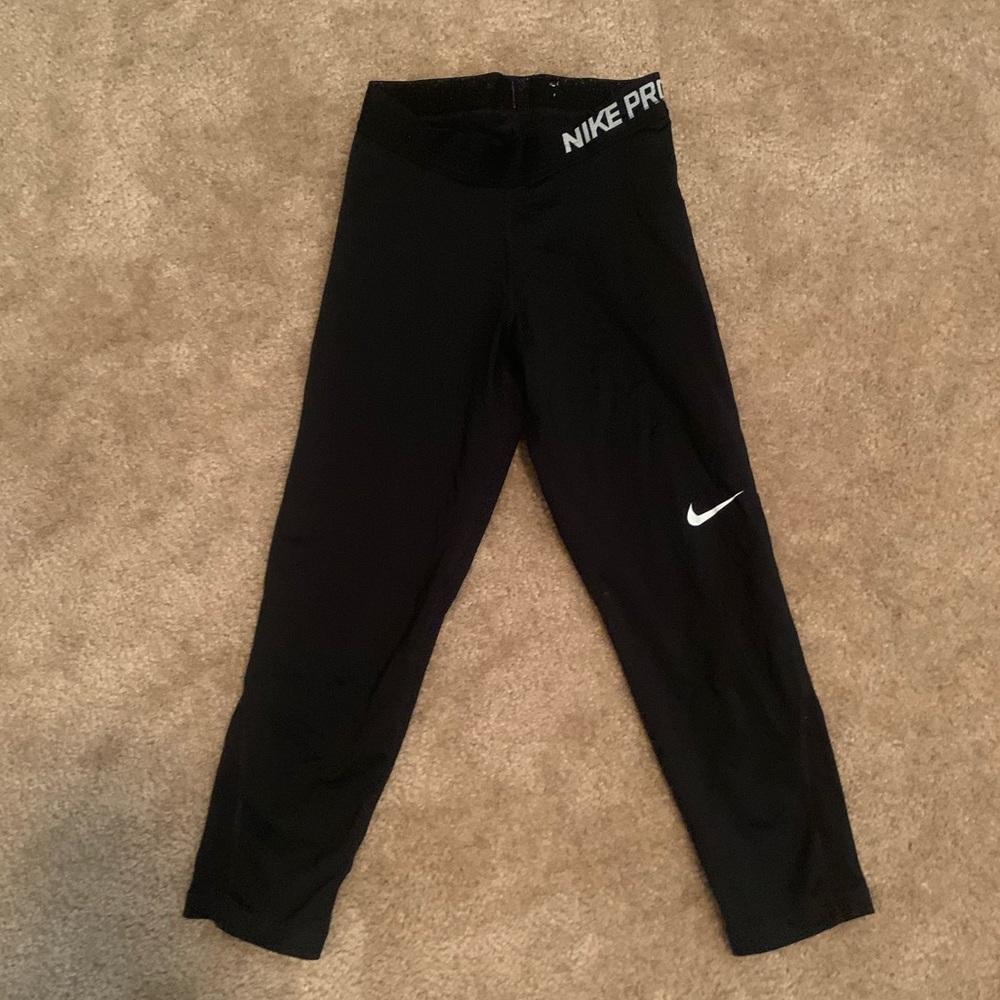 Nike pro crop leggings